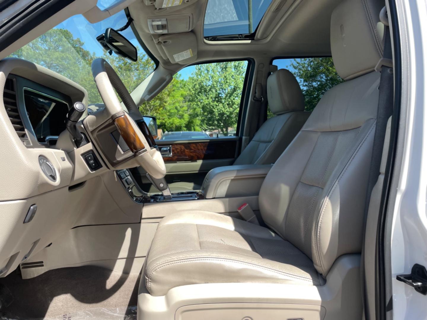 2013 WHITE LINCOLN NAVIGATOR BASE (5LMJJ2J50DE) with an 5.4L engine, Automatic transmission, located at 5103 Dorchester Rd., Charleston, SC, 29418-5607, (843) 767-1122, 36.245171, -115.228050 - Photo#26